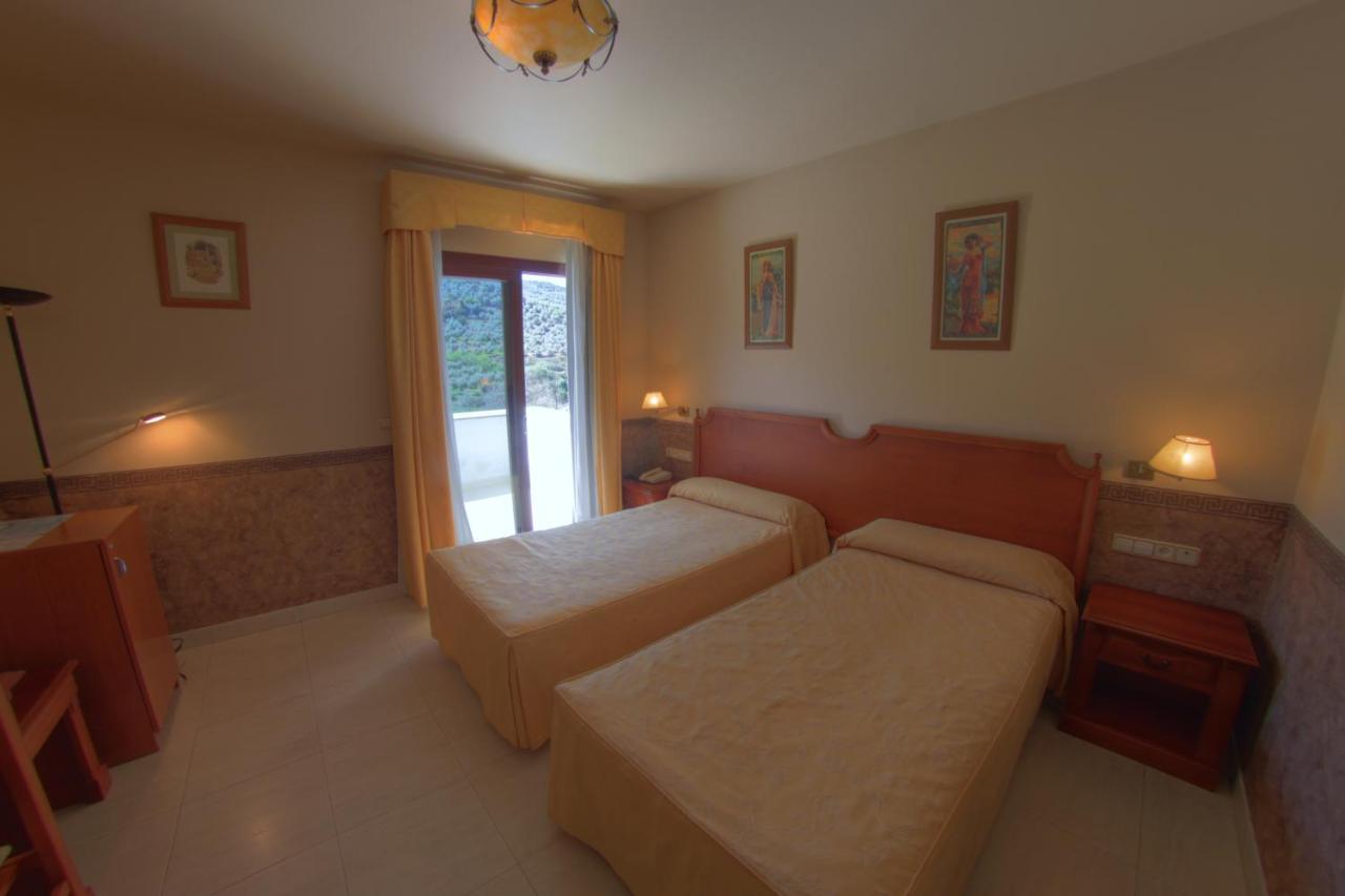 Hotel Avenida Beas de Segura Zewnętrze zdjęcie